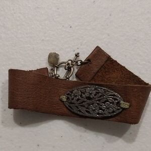 Cute Brown Leather Bracelet with Floral Metal Accent 6 In.